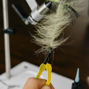 Loon Ergo Hackle Plier - Guide Flyfishing